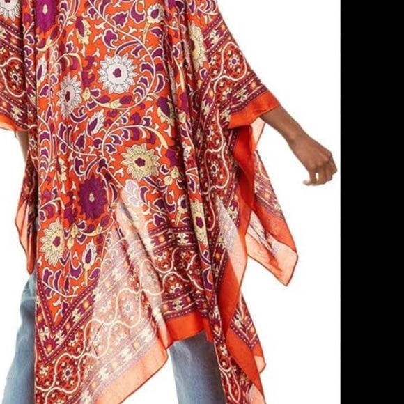 Free People Other - FREE PEOPLE KIMONO- beautiful print, longer, wide sleeves and open in the front